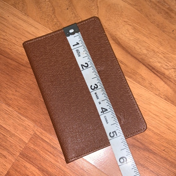 Authentic Louis Vuitton Taiga Leather ID / Card Holder - Picture 5 of 12